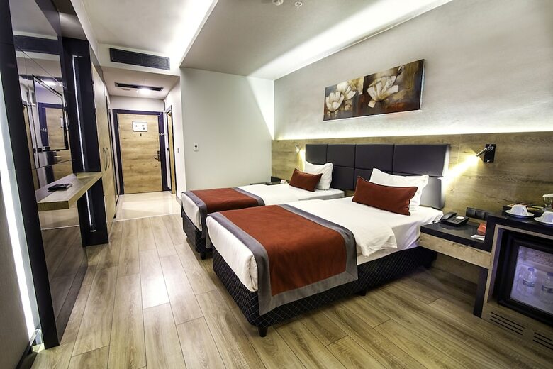 Hotel Ramada Encore By Wyndham Gebze