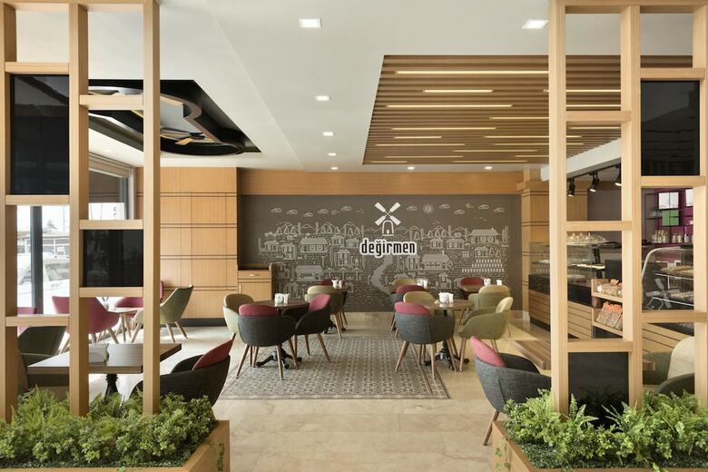 Hotel Ramada Encore By Wyndham Gebze