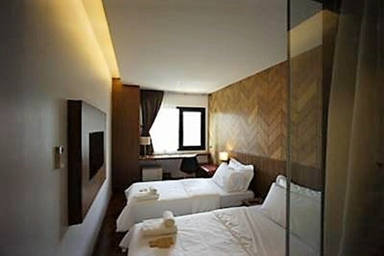 Hostal The Posh Phayathai