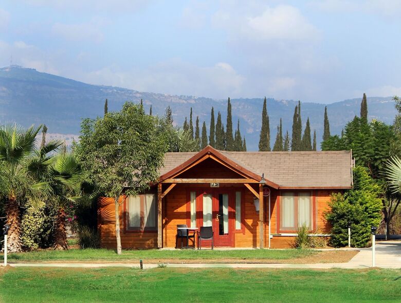The Village ? Jordan Riverside Travelhotel