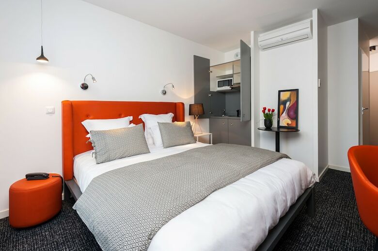 Residencia T�n�o Apparthotel Talence Espeleta