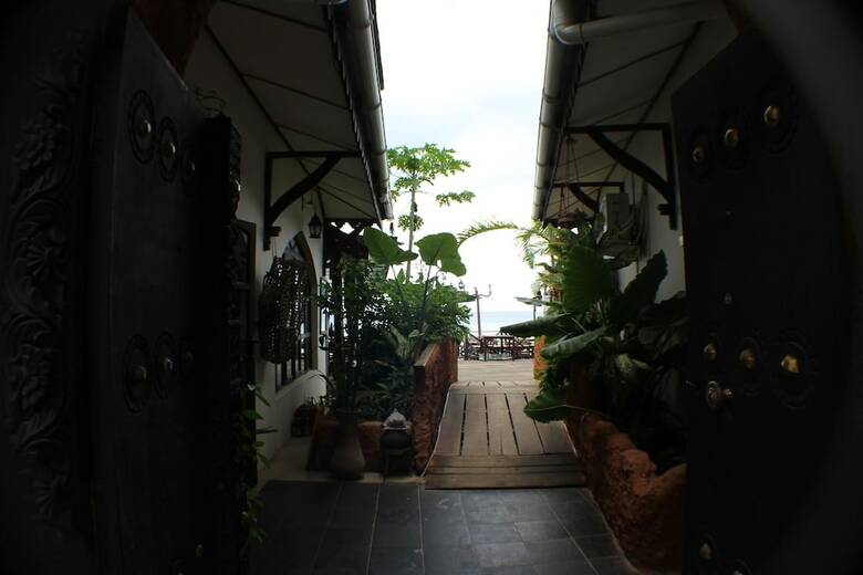 Hotel Langi Langi Beach Bungalows
