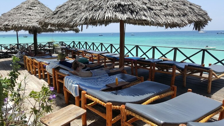 Hotel Langi Langi Beach Bungalows