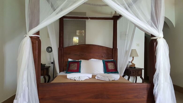 Hotel Langi Langi Beach Bungalows
