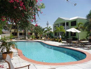 Aparthotel Buccaneer Beach Club