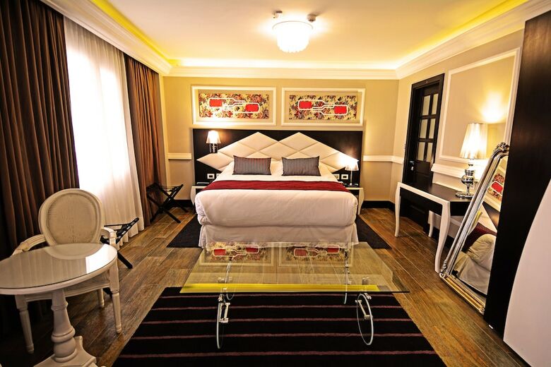 Hotel Sommelier Boutique