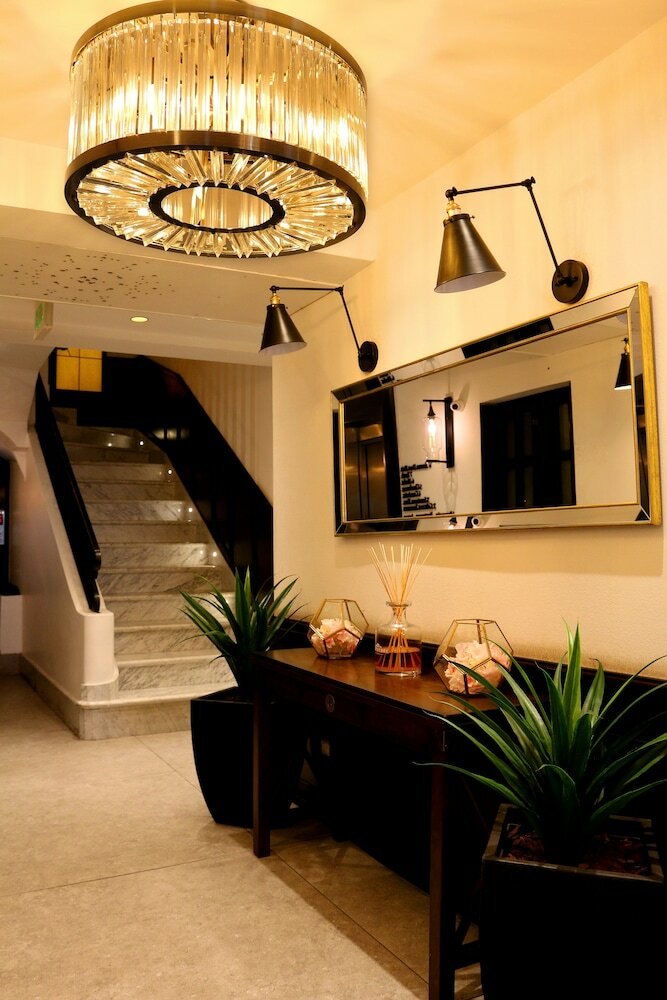 Hotel Sommelier Boutique