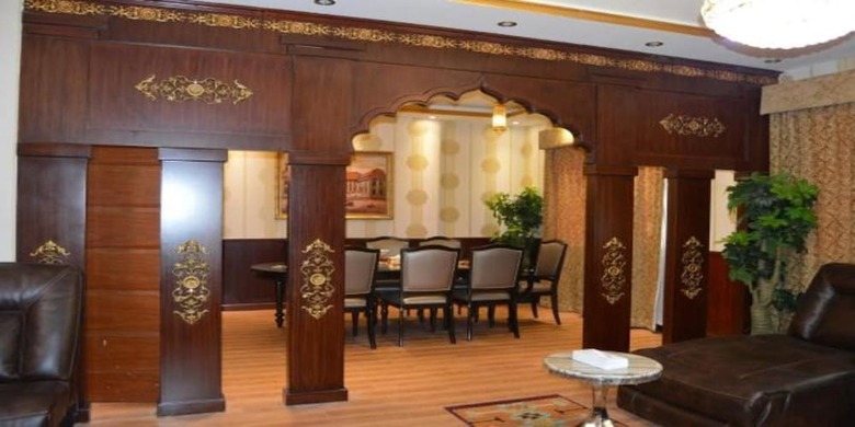 Clifton International Hotel