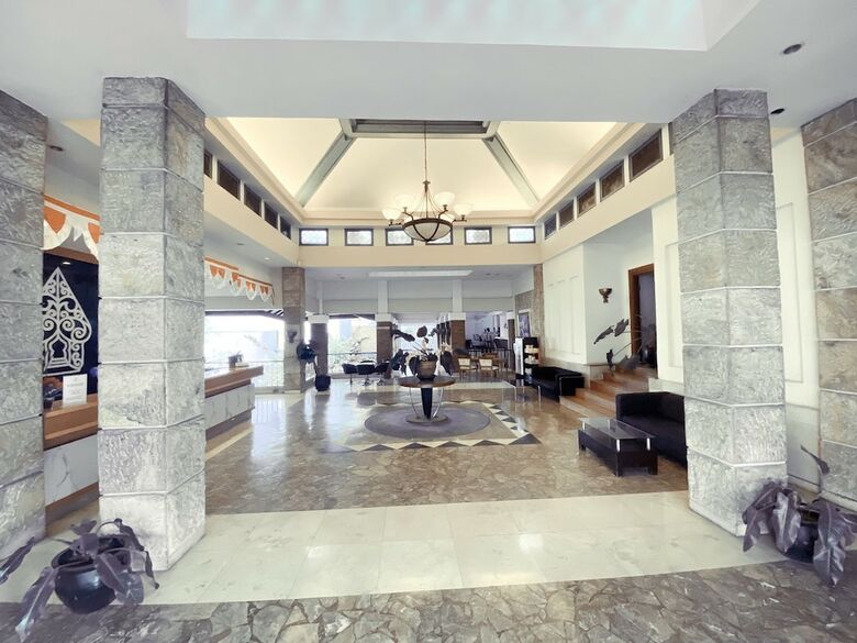 Topas Galeria Hotel