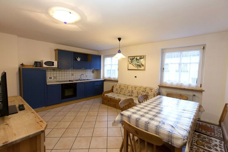 Apartamento Moena Appartamemti - Living 2000