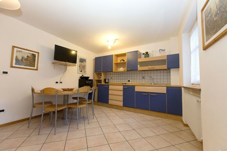 Apartamento Moena Appartamemti - Living 2000