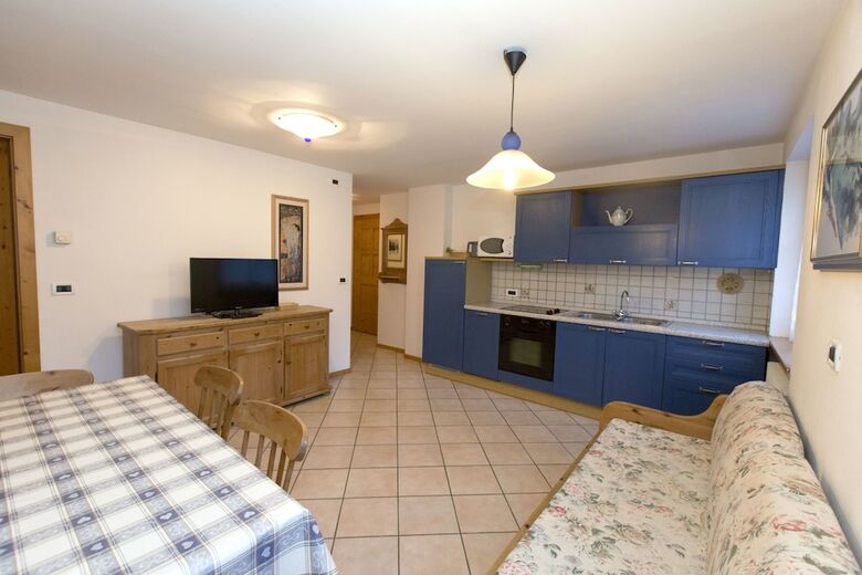 Apartamento Moena Appartamemti - Living 2000