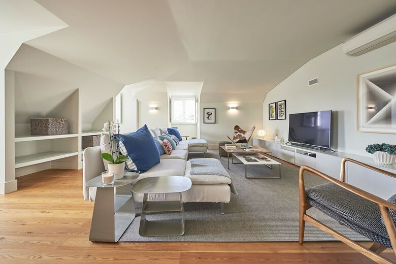 Lisbon Five Stars Apartments - Bica 246