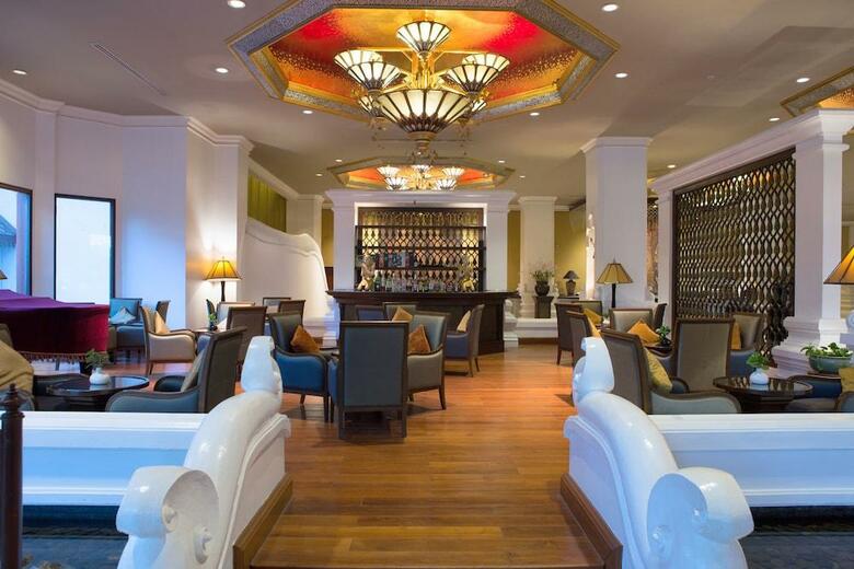 Chiang Mai Plaza Hotel