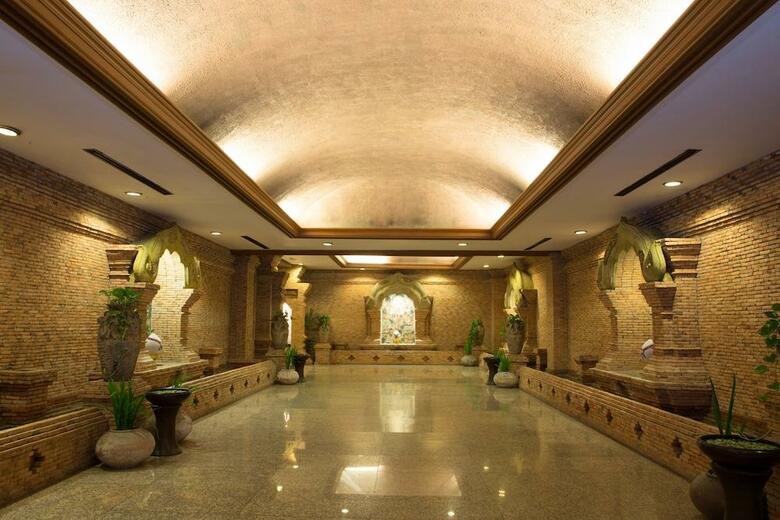 Chiang Mai Plaza Hotel