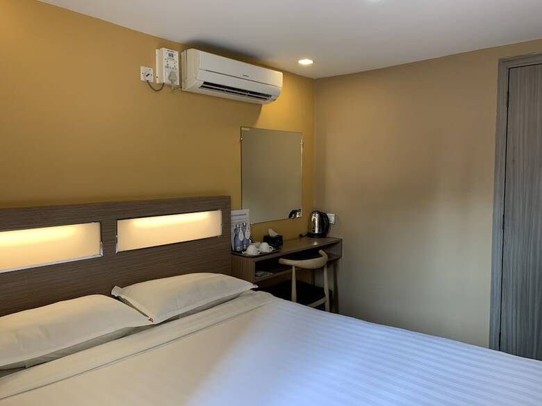 Hotel The Vibe Inn