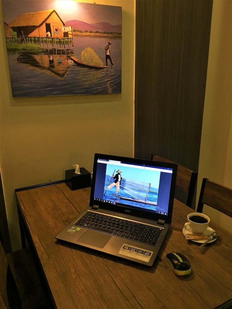 Hotel The Vibe Inn