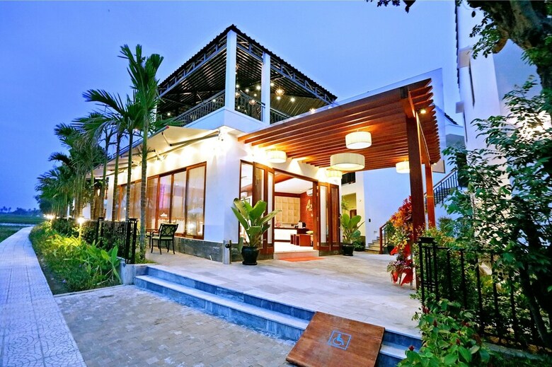 Azumi Villa Hotel