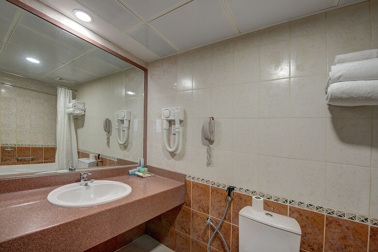 Golden Tulip Nihal Palace Hotel