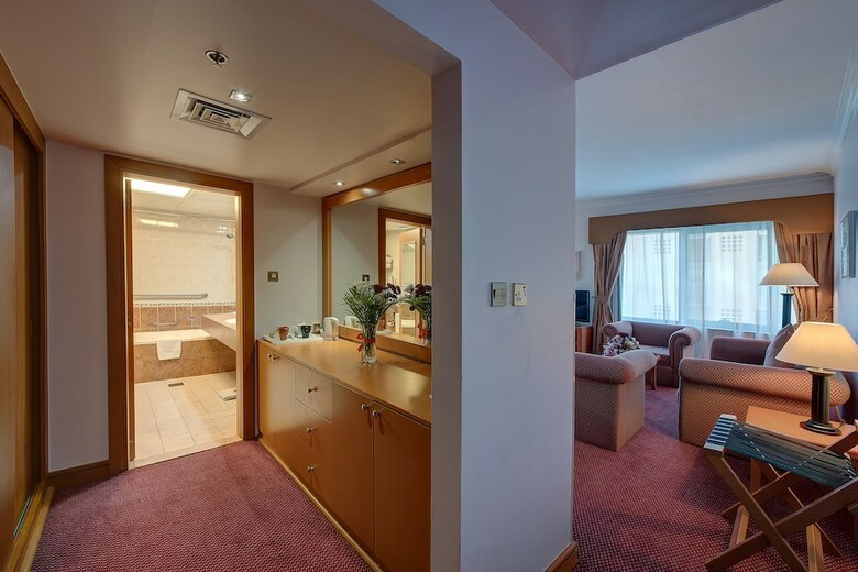 Golden Tulip Nihal Palace Hotel