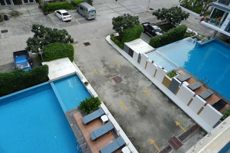 Apartments Alex Group Neocondo Pattaya