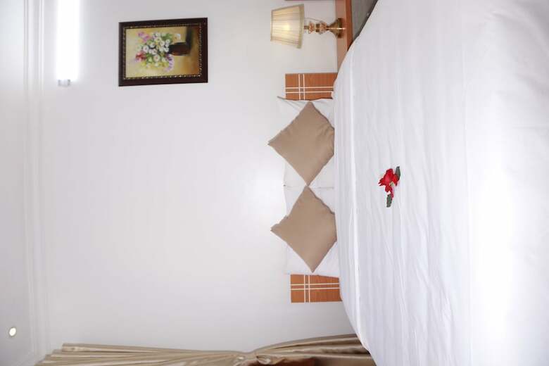 Moon & Sun Hotel