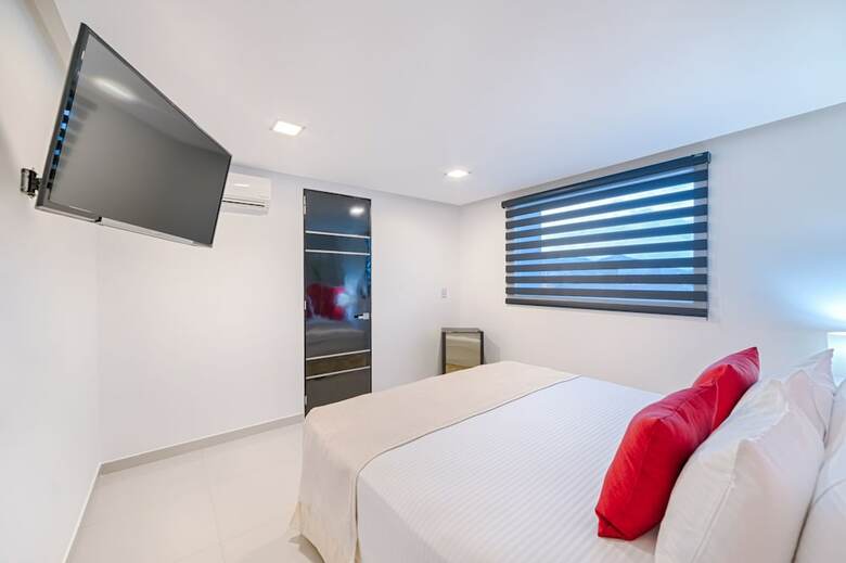 Hotel Ms Blue 66 Plus