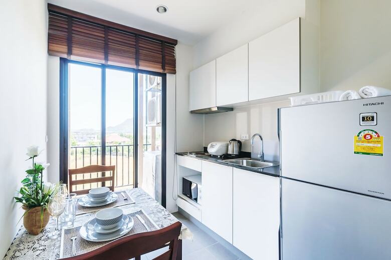 The Base Uptown By Favstay