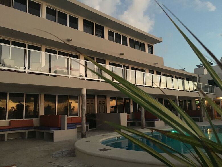 Hacienda Morelos Beach Front Hotel