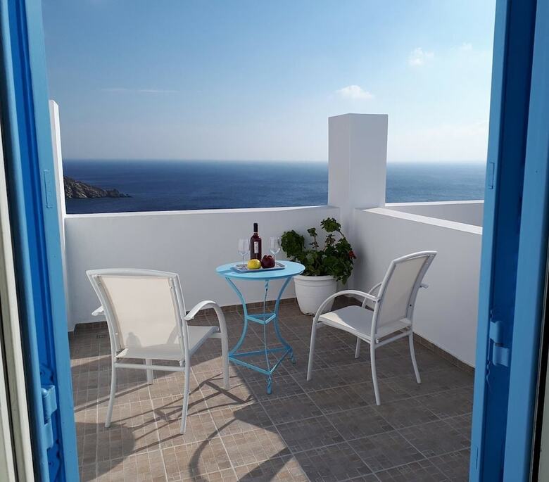 Petradi Hotel
