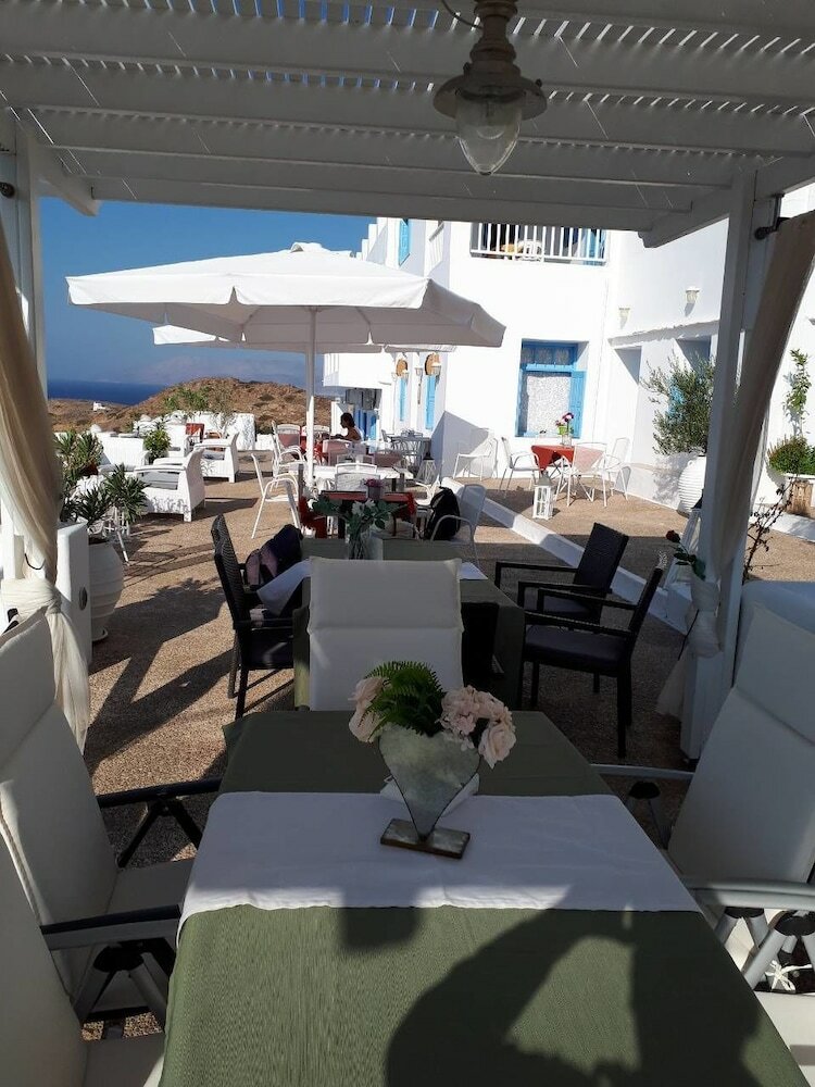 Petradi Hotel