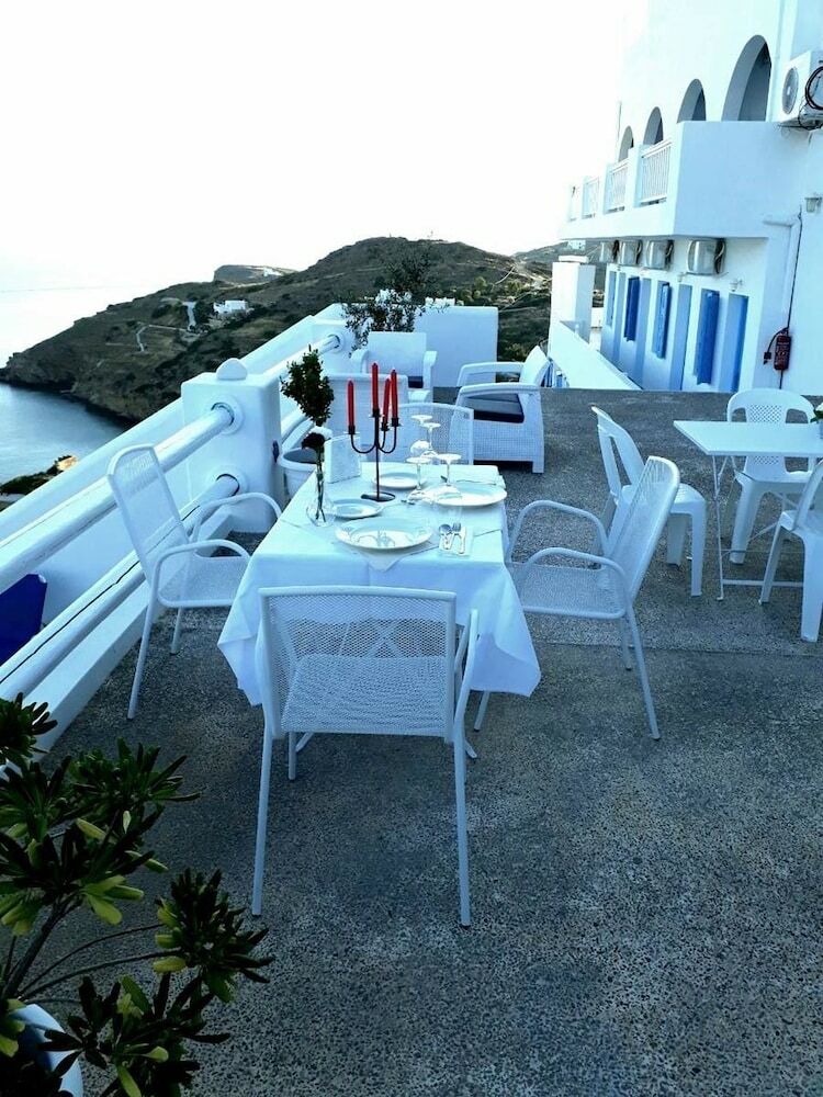 Petradi Hotel