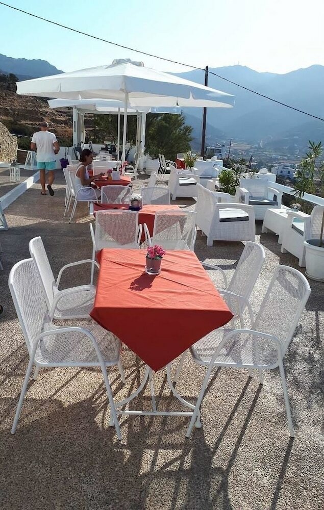Petradi Hotel
