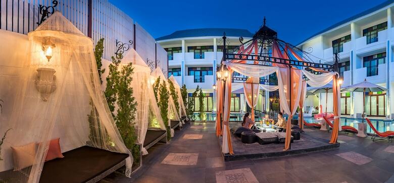 Ai Pai Hotel