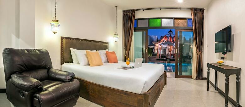Ai Pai Hotel