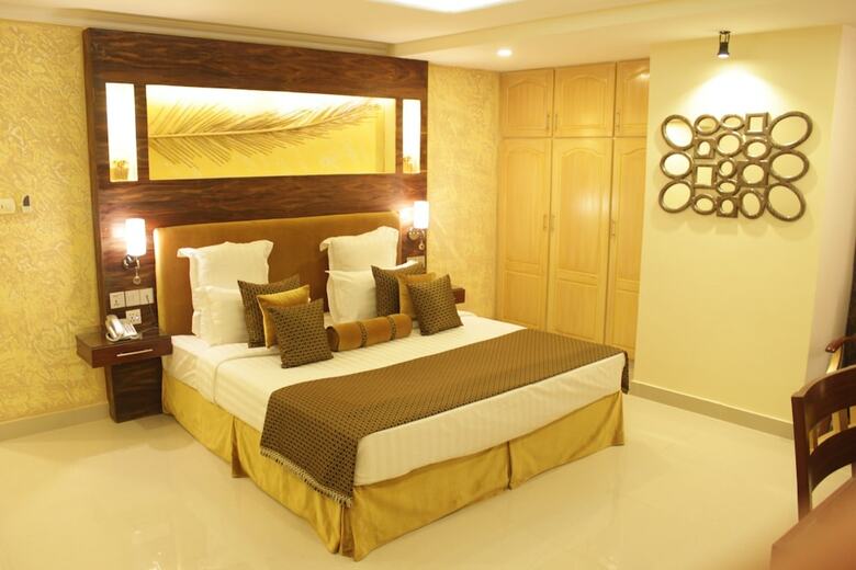 Faletti's Express Hotel