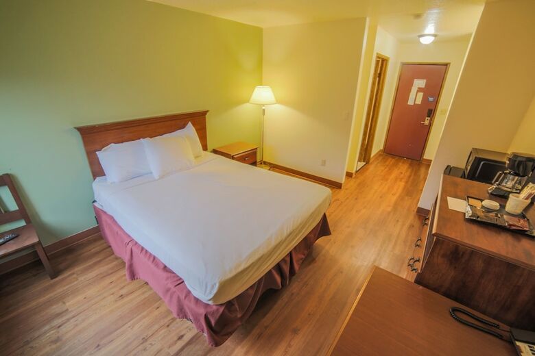 Hotel Sunnyside Inn & Suites