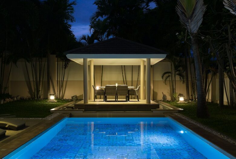 Luxury Pool Villa Srv
