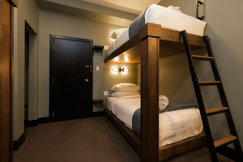 Crash Hotel Downtown Edmonton
