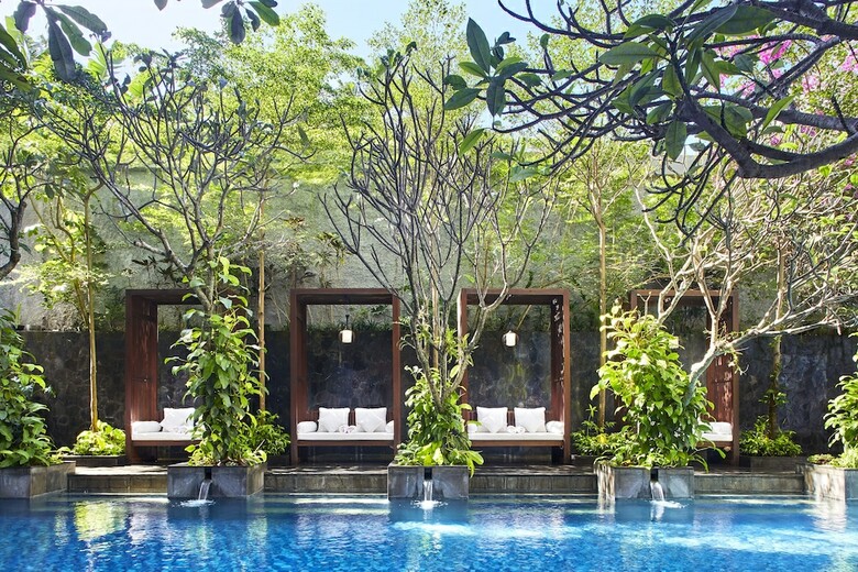 Jambuluwuk Oceano Seminyak Hotel