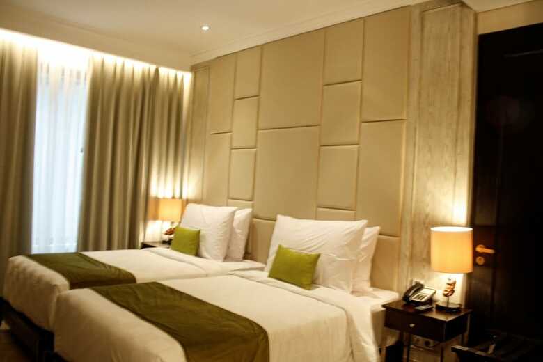 Jambuluwuk Oceano Seminyak Hotel
