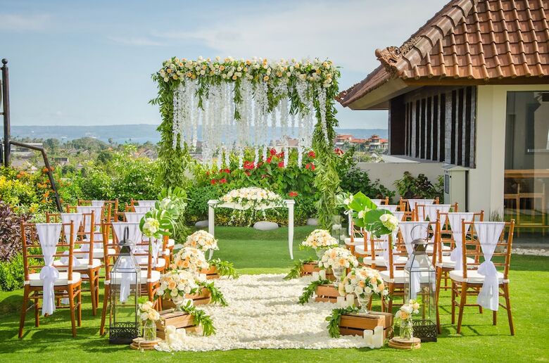 Jambuluwuk Oceano Seminyak Hotel