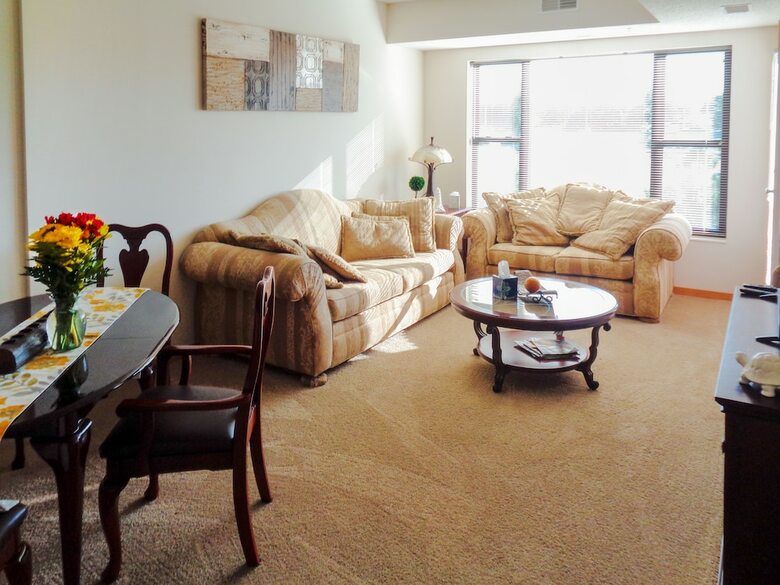 43rd St Apartments By Minnehaha Lofts