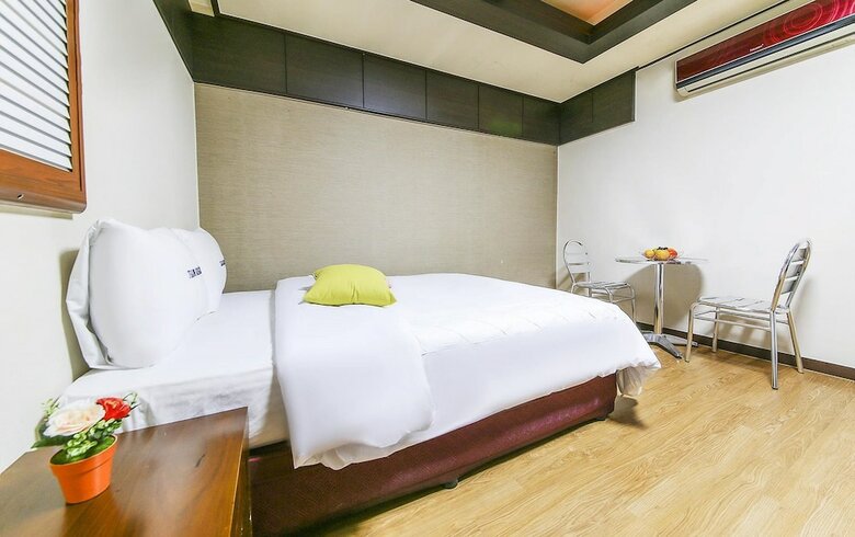 Hotel Sketch Motel