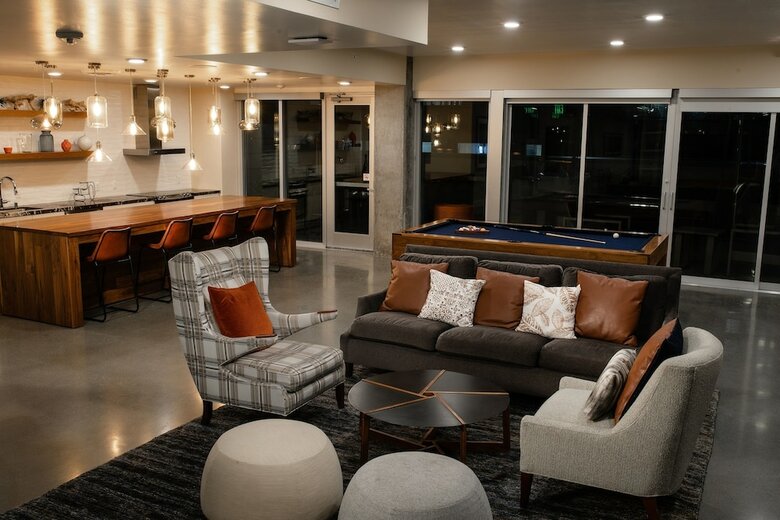 Domicile Suites At Mark On 8th
