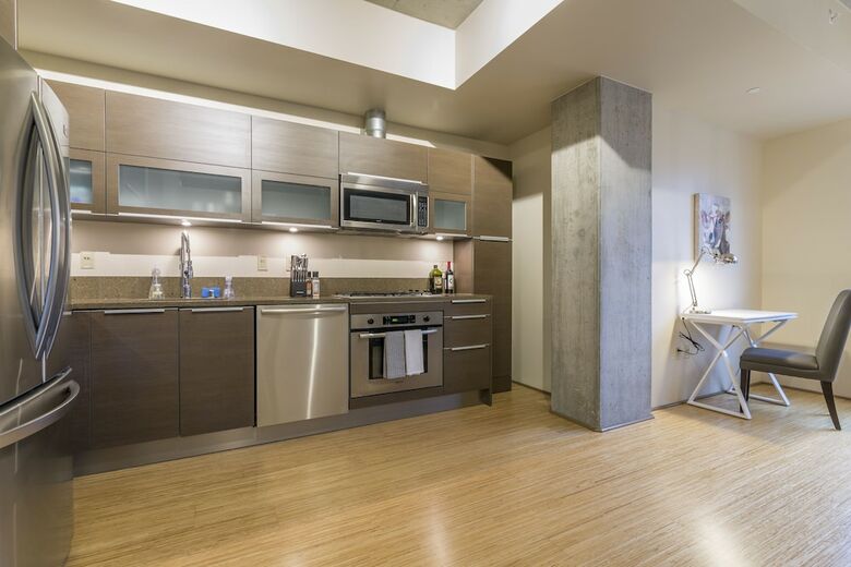 Domicile Suites At Mark On 8th