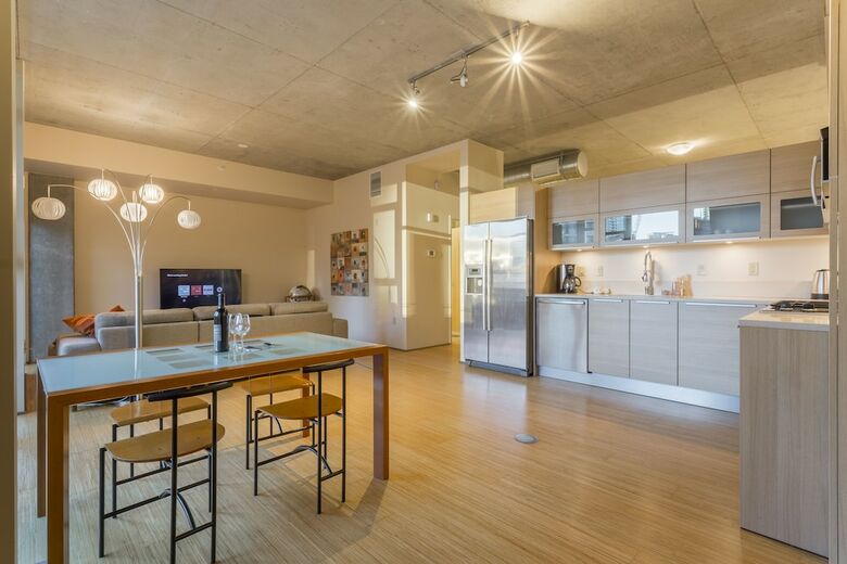 Domicile Suites At Mark On 8th