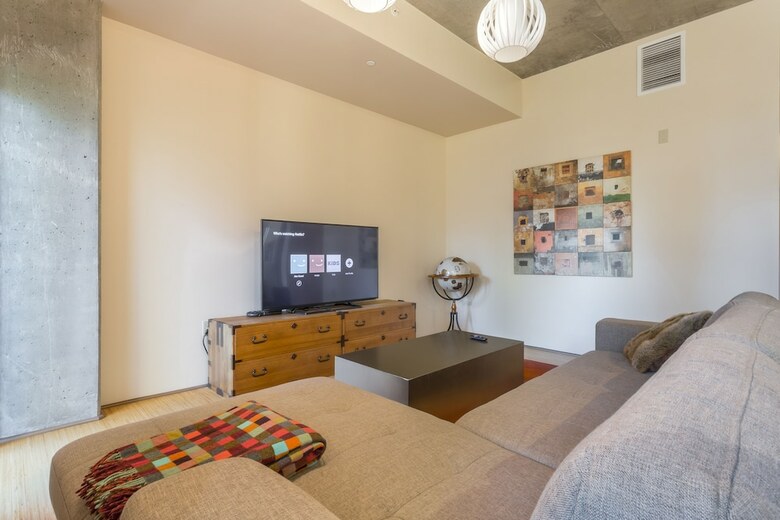 Domicile Suites At Mark On 8th