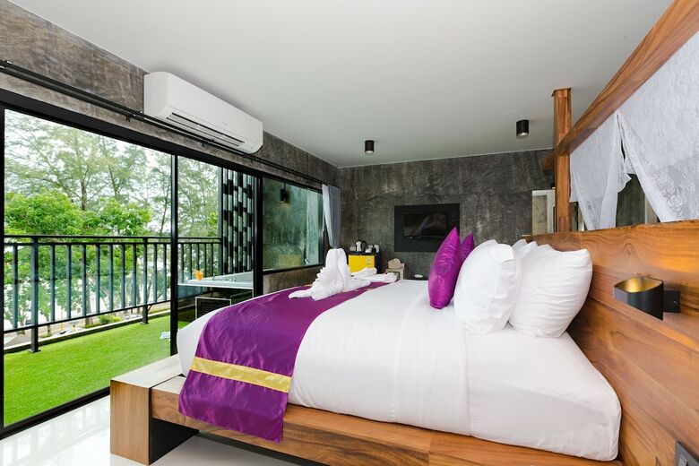 Hotel Maneetel Krabi Beachfront