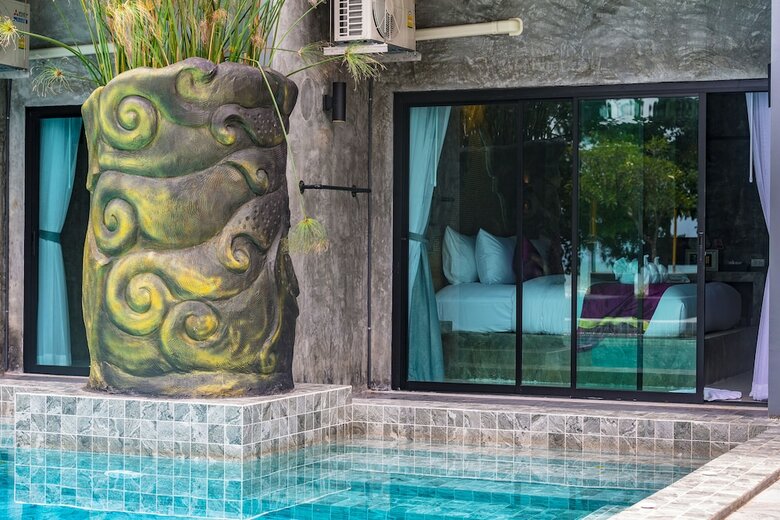 Hotel Maneetel Krabi Beachfront
